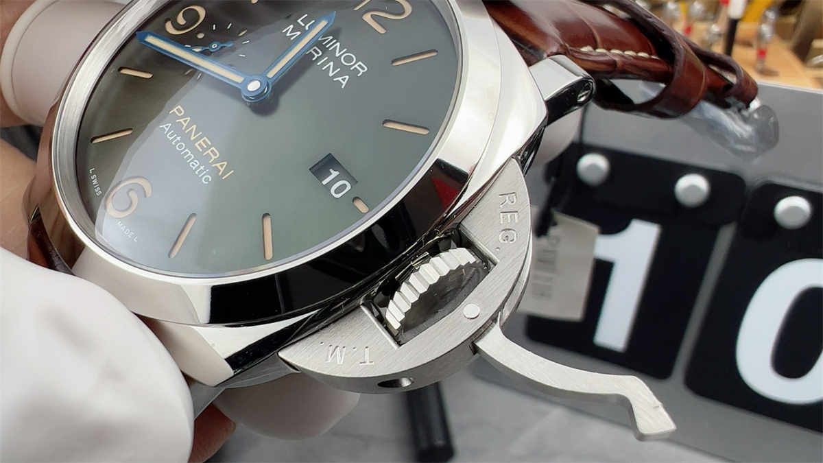 VSF Panerai PAM1116 – 44mm Luminor Marina Dark Green Dial Replica