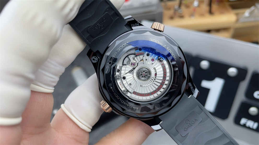 VSF Seamaster 300M Black & Rose Gold Replica – 43.5mm Diver Watch with Black Dial