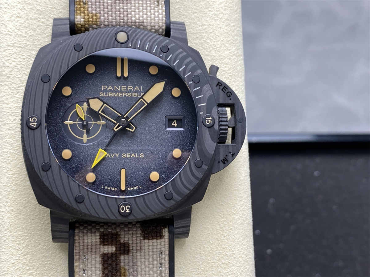 VSF Watches Panerai PAM1513 Submersible Navy SEALs 44mm Carbotech – Military Desert Edition Replica