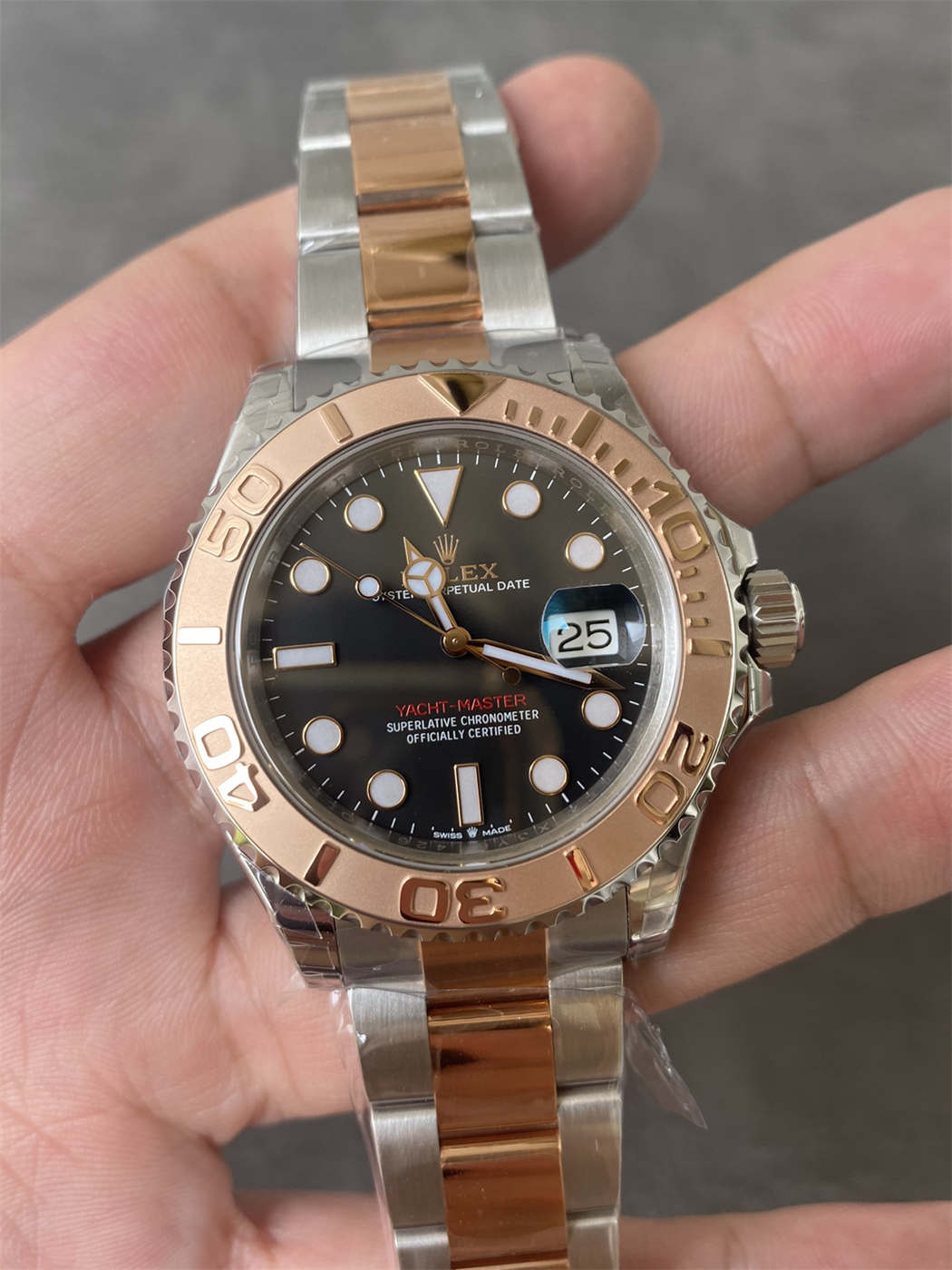 VSF Yacht-Master 40 Two-Tone Black Dial – 126621 Replica (VS3235)